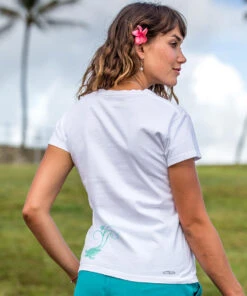 Honu Love - White Short Sleeve Crewneck T-Shirt -Crazy Shirts Sale Store ce5668a72cb5c40175d0523dabddc6f7